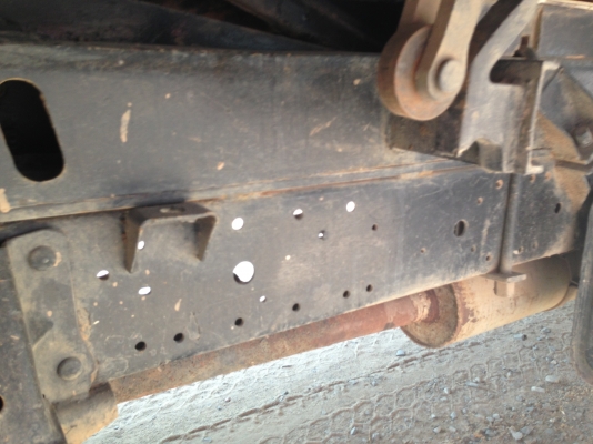 ISUZU NKR 120 HP 4HF1 หกล้อดั๊มพ์ เครื่องฝาขาว หัวการ์ตูนสภาพสวย กระบะดั๊มพ์เหล็ก 4 ตันยิงหน้ายาว 3.50 เมตร เครื่องดีภายในเก๋งคอนโซลสวยครบ พวงมาลัยเพาเวอร์ ช่วงล่างคัชซีไม่มีดาม ยางสภาพดี 70\% พร้อมใช้งาน เอกสารทะเบียนภาษีครบพร้อมโอน ราคาต่อรองได้ครับ ISUZU NKR 120 HP 4HF1 หกล้อดั๊มพ์ เครื่องฝาขาว หัวการ์ตูนสภาพสวย กระบะดั๊มพ์เหล็ก 4 ตันยิงหน้ายาว 3.50 เมตร เครื่องดีภายในเก๋งคอนโซลสวยครบ พวงมาลัยเพาเวอร์ ช่วงล่างคัชซีไม่มีดาม ยางสภาพดี 70\% พร้อมใช้งาน เอกสารทะเบียนภาษีครบพร้อมโอน ราคาต่อรองได้ครับ