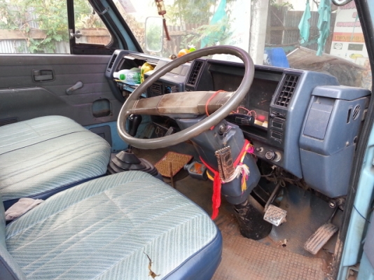 ขายด่วนISUZU NKR55 เครื่อง88แรงปี38เกียร์สั้นรถห้าง100\%สภาพเหมาะกับมือปั้นรถโทร 0811838154 0801515451