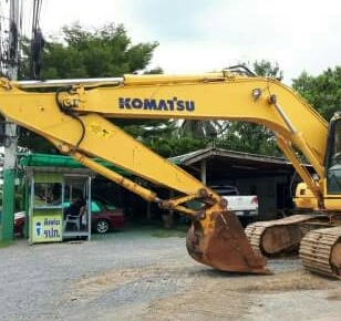 ขาย.แม็คโค  KOMAT`SU 200-8 ปี58 สภาพเต็มรถสวยเดิมๆใช้งานน้อย รถห้าง มือเดียวป้ายแดง ทะเบียนพร้อมโอน