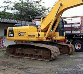 ขาย.แม็คโค  KOMAT`SU 200-8 ปี58 สภาพเต็มรถสวยเดิมๆใช้งานน้อย รถห้าง มือเดียวป้ายแดง ทะเบียนพร้อมโอน