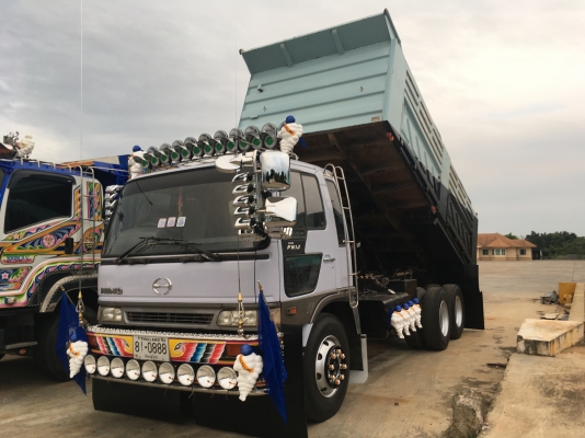 ขายด่วนสิบล้อดั้มสองเพลาFM1Jสมอเงินปี45 กะบะสามมิตร สภาพสวยพร้อมใช้งาน