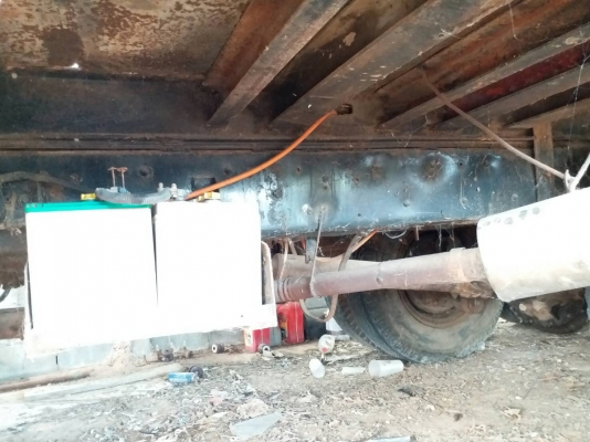 รถ10ล้อหัวยาวหางพับ. 165แรง