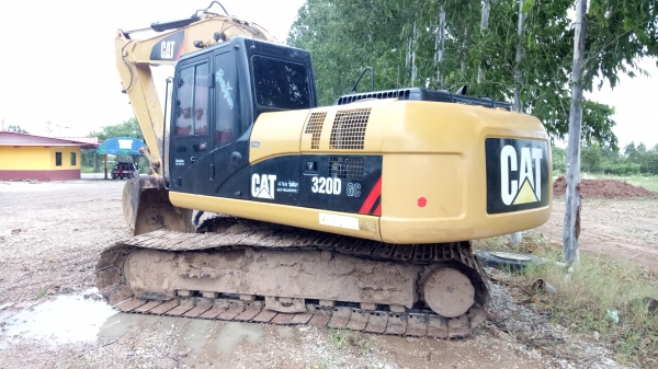 ขาย CAT320D กระบอกดำปี58 1หมื่น3พันกว่า ชม. เอกสารเล่มทะเบียน สภาพช่วงล่างเต็ม รถเดินน้อย ตักดินใส่สิบล้ออย่างเดียว เครื่องดีมาก แอร์เย็น ราคา 1,600,000บาท เงินสดลดได้ เงินไม่พอจัดแนนท์ให้ โทไอดีไลน์ 0990035892/0843923995. ดูรถ จ.สระแก้ว