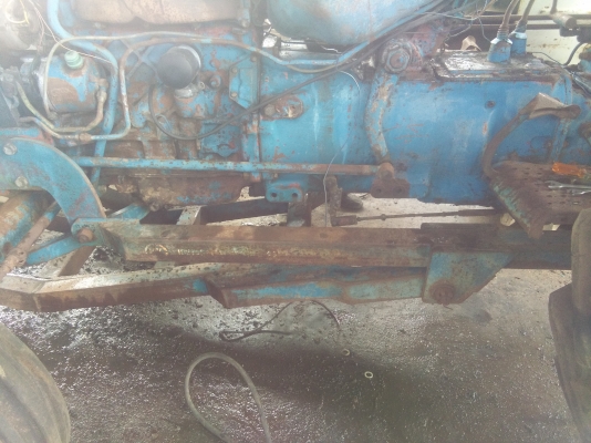 ขายรถไถFORD6610เสื้อลาย พร้อมเล่มทะเบียน (ไม่มีชุดโอน) ขายรถไถFORD6610เสื้อลาย พร้อมเล่มทะเบียน (ไม่มีชุดโอน)