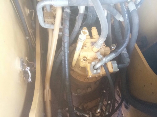 รถแบคโฮ ยี่ห้อ CAT  รุ่น 320D  ปีจดทะเบียน 2557  138 แรงม้า พร้อมใช้งาน