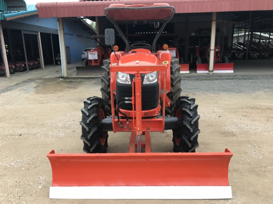 ขายรถไถคูโบต้า #L4708(4WD)2เพลา ใช้งาน 687 ชั่วโมง รถสวยใช้งานน้อยค่ะ ขายพร้อมอุปกรณ์ใบมีดหน้าและผานพรวน #ราคา 398,000 บาท โทร 081-9136451 ค่ะ ขอดูรูปเพิ่มเติม line:Bow6451 ค่ะ พร้อมจัดส่งฟรี