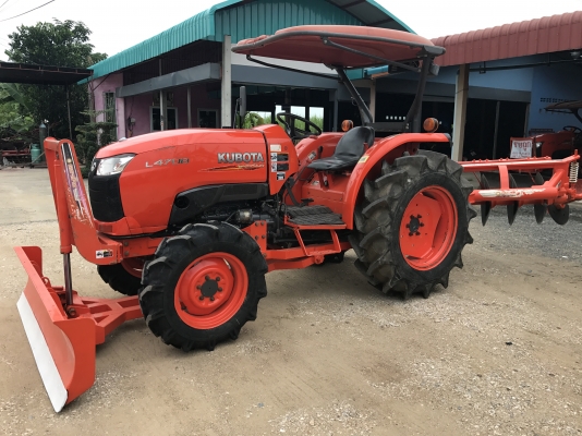 ขายรถไถคูโบต้า #L4708(4WD)2เพลา ใช้งาน 687 ชั่วโมง รถสวยใช้งานน้อยค่ะ ขายพร้อมอุปกรณ์ใบมีดหน้าและผานพรวน #ราคา 398,000 บาท โทร 081-9136451 ค่ะ ขอดูรูปเพิ่มเติม line:Bow6451 ค่ะ พร้อมจัดส่งฟรี