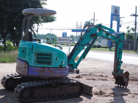 เก่านอก สภาพเดิมๆ KOMATSU PC30FR-1 เก่านอก สภาพเดิมๆ KOMATSU PC30FR-1
