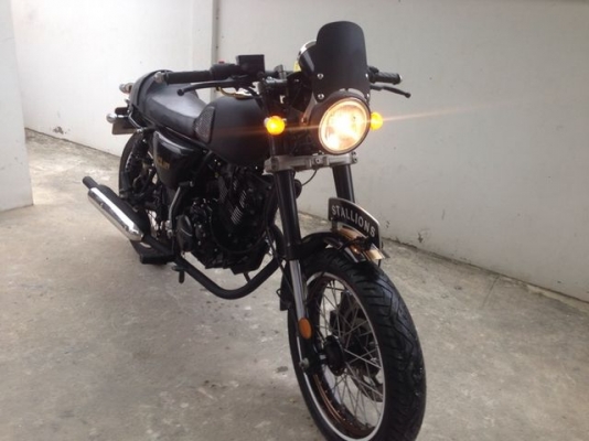 Stallions Centaur Cafe150cc สีดำ สวย เครื่องดีมาก Stallions Centaur Cafe150cc สีดำ สวย เครื่องดีมาก