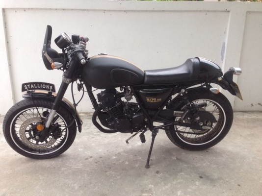 Stallions Centaur Cafe150cc สีดำ สวย เครื่องดีมาก Stallions Centaur Cafe150cc สีดำ สวย เครื่องดีมาก