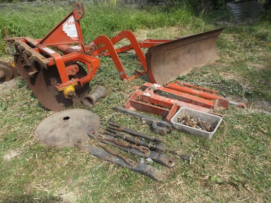 เครื่องมือทำงานรถไถรุ่น 34,36 มีชุดผานดันครบชุด ชุดผานไถ 6ใบ