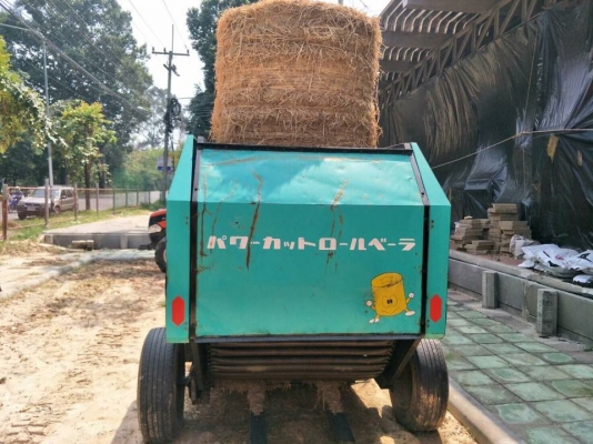 เครื่องอัดฟางแบบก้อนกลม