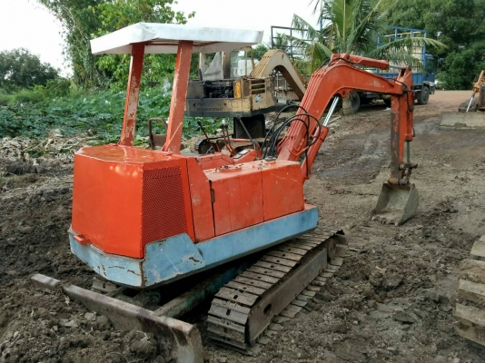 ขออนุญาติขายรถ IHI30 พร้อมใช้งานทุกระบบราคา175000 สนใจติดต่อ08/53224877-0988930465