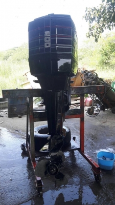 ขายครับเครื่องเมอคิวรี่200แรง เครื่องสวยเปลี่ยนกล่องไฟใหม่ยางปั๊มน้ำใหม่มาลองดูได้ครับ ขาย 90000 บาท