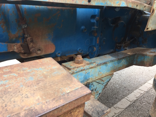 ขายรถไถฟอร์ด 6640 2เพลา คาราโล่ สภาพดีพร้อมใช้งานเอกสาพร้อมโอน ราคา 680000 บาท ขายรถไถฟอร์ด 6640 2เพลา คาราโล่ สภาพดีพร้อมใช้งานเอกสาพร้อมโอน ราคา 680000 บาท