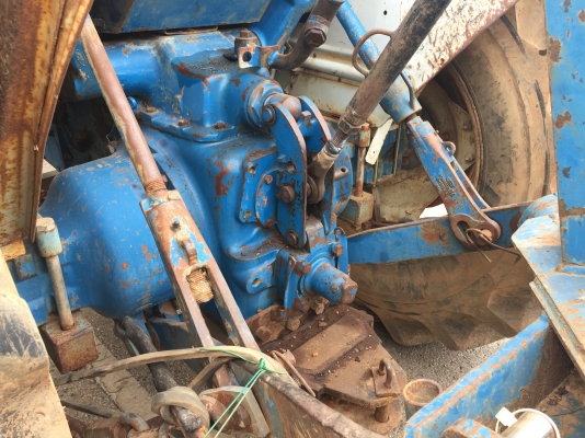 ขายรถไถฟอร์ด 6640 2เพลา คาราโล่ สภาพดีพร้อมใช้งานเอกสาพร้อมโอน ราคา 680000 บาท ขายรถไถฟอร์ด 6640 2เพลา คาราโล่ สภาพดีพร้อมใช้งานเอกสาพร้อมโอน ราคา 680000 บาท