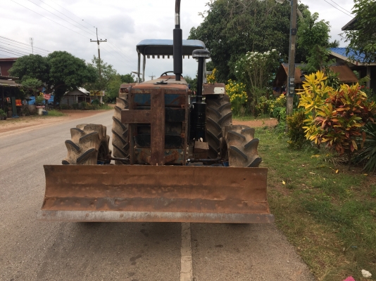 ขายรถไถฟอร์ด 6640 2เพลา คาราโล่ สภาพดีพร้อมใช้งานเอกสาพร้อมโอน ราคา 680000 บาท ขายรถไถฟอร์ด 6640 2เพลา คาราโล่ สภาพดีพร้อมใช้งานเอกสาพร้อมโอน ราคา 680000 บาท