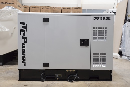 เครื่องปั่นไฟ 11KVA/8.8KW 3เฟส รับประกันสินค้า 1ปี มีสินค้าพร้อมส่ง