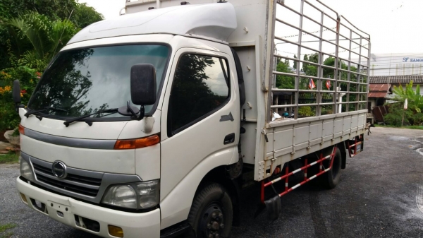 ขายรถ 6 ล้อ Hino ทูโท 136 แรงม้า ปี 2555 กระบะคาร์โก้ รถสวยพร้อมใช้