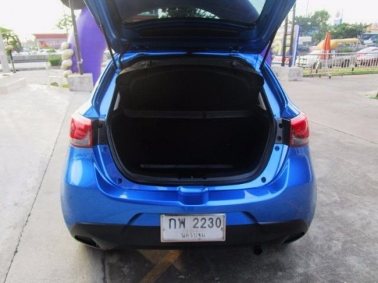 เครดิตดี เงินเหลือกลับบ้านแสนกว่าครับ 2015 MAZDA2 1.5 XD โฉมปัจจุบัน สีน้ำเงิน PUSH START AIRBAG ABS ดีเซล พวงมาลัยมัลติ เบาะหนังแท้ เครดิตดีเงินเหลือเป็นแสน สนใจดูรถ ทดลองขับหรือสอบถามรายละเอียดเพิ่มเติม และ รับปรึกษาออกรถ มือหนึ่ง มือสอง ทุกยี่ห้อ ติดต่