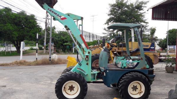 รถตัก Yanmar V4-3 เก่าญี่ปุ่น นำเข้าแท้100\% ไม่ผ่านการใช้งานใดๆในเมืองไทย