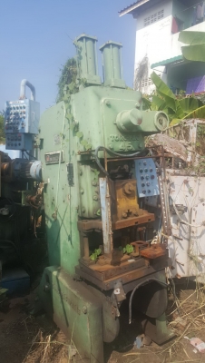 เครื่องปั๊ม 45 ตัน อะมาดะ 3 โคมัสสุ 1 ตัวละ 80,000 บาท