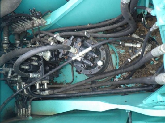 รถขุดมือสองKOBELCO#SK200-8YN12 ปี2009,5,523ชั่วโมง
