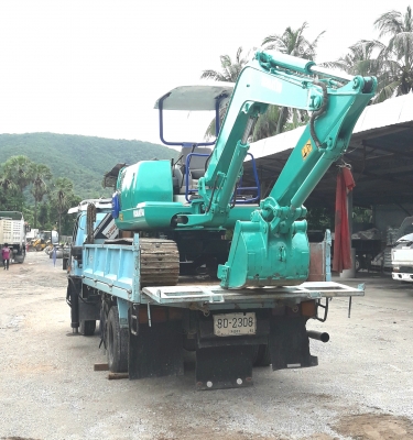 Komatsu pc45รุ่น7 พร้อมใช้ Komatsu pc45รุ่น7 พร้อมใช้