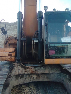 ขายด่วน 999,999 CATTERPILAR 330 D ไฟฟ้าครบ เครื่องดี ปั้มแรง เอวแน่น ช่วงล่างเต็ม เอกสารแจ้งจำหน่าย  รถอยู่ ลำปาง โทร&amp;ไอดีไลน์ 0610710295