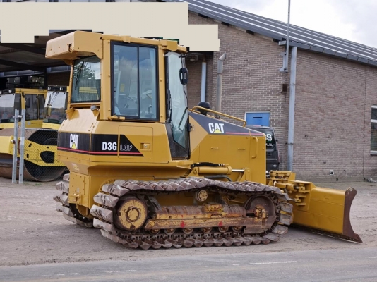 ต้องสั่งนำเข้า รถแทรกเตอร์CATERPILLAR#D3Gปี2005,12,374ชั่วโมง