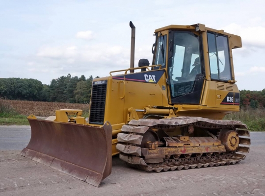 ต้องสั่งนำเข้า รถแทรกเตอร์CATERPILLAR#D3Gปี2005,12,374ชั่วโมง