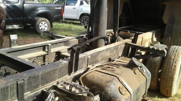 ขาย 345,000 บาท HINO KM777 ดั้มเกษตร เครื่อง WO4D-117 แรง หัวบาง ยางดี คัสชีสวย เอกสารเล่มทะเบียน  รถอยู่ จ.มหาสารคาม โทร&amp;ไอดีไลน์ 0610710295