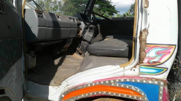 ขาย 345,000 บาท HINO KM777 ดั้มเกษตร เครื่อง WO4D-117 แรง หัวบาง ยางดี คัสชีสวย เอกสารเล่มทะเบียน  รถอยู่ จ.มหาสารคาม โทร&amp;ไอดีไลน์ 0610710295