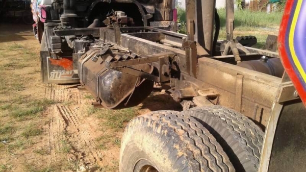 ขาย 345,000 บาท HINO KM777 ดั้มเกษตร เครื่อง WO4D-117 แรง หัวบาง ยางดี คัสชีสวย เอกสารเล่มทะเบียน  รถอยู่ จ.มหาสารคาม โทร&amp;ไอดีไลน์ 0610710295