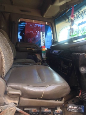 ขาย 575,000 บาท ISUZU DECA 195 แรง ดั้ม 5 คิว ยาว3.6 เมตร กว้าง 2.1 เมตร  เครื่อง 6HE1-195 แรง ดี หัวบาง ยาง 8.25-16 ดี ยางดี คัสชีสวย เอกสารเล่มทะเบียน   รถอยู่ จ.ขอนแก่น โทร&amp;ไอดีไลน์ 0610710295