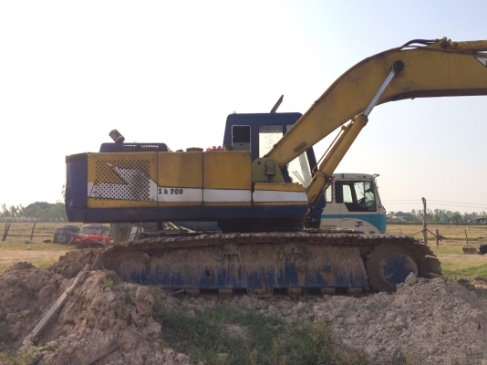 ขายด่วน KOBELCO SK200MART II สภาพสวยพร้อมใช้งาน เครื่องปั้มดี โซ่ช่วงล่างพร้อมใช้ สนใจสอบถาม 093-0764943  088-3223272 K ตั้ม