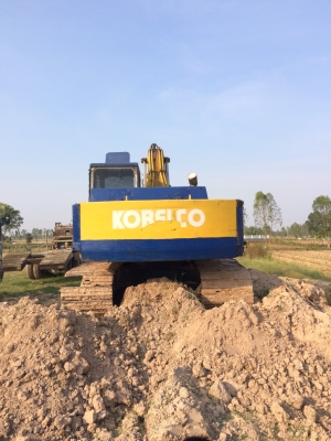 ขายด่วน KOBELCO SK200MART II สภาพสวยพร้อมใช้งาน เครื่องปั้มดี โซ่ช่วงล่างพร้อมใช้ สนใจสอบถาม 093-0764943  088-3223272 K ตั้ม