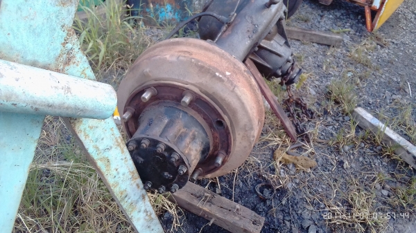 เพลาหลังอีซูซุ 8 น๊อต พร้อมใช้งาน 091-0272356