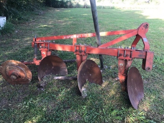 ฝาน 3 ตราช้าง 3คูณ24 นิ้ว สภาพใหม่