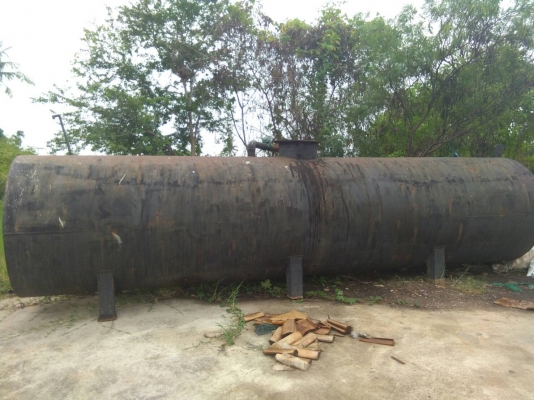 ขายด่วน ถังน้ำมันเตา มีขาตั้ง ยาว 5.70 กว้าง ยาว1.60 สภาพดี เพียง 37000 บาท ขายด่วน ถังน้ำมันเตา มีขาตั้ง ยาว 5.70 กว้าง ยาว1.60 สภาพดี เพียง 37000 บาท