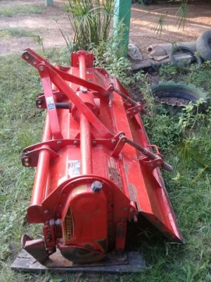 ขายรถไถ 36 แรง ปี 53 รถบ้านมือเดียวอุปกรณ์ครบเอกสารพร้อมโอน ขายรถไถ 36 แรง ปี 53 รถบ้านมือเดียวอุปกรณ์ครบเอกสารพร้อมโอน