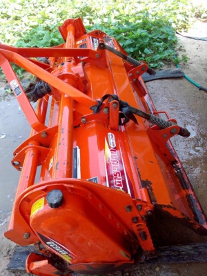 ขายรถไถ L3608 ปี53 อุปกรณ์ครบ ดันหน้า ผานหลัง โรตารี่ ราคา295,000 090-8588220 093-3258446 098-4610380 ดูประกาศทั้งหมด  https://www.facebook.com/narong2truck/ www.narong2truck.com www.truck.in.th/498 รับจัดไฟแนนซ์นอกสถานที่ เพจFacebook ณรงค์ ซื้อขายรถมือสอ