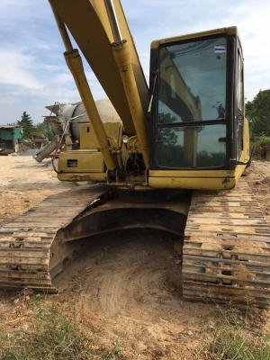 ขายรถแบคโฮ KOMATSU PC200-6 เอกสารทะเบียน