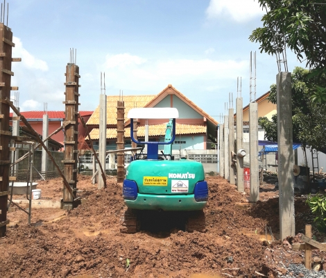Komatsu pc30-7 พร้อมใช้คับ Komatsu pc30-7 พร้อมใช้คับ