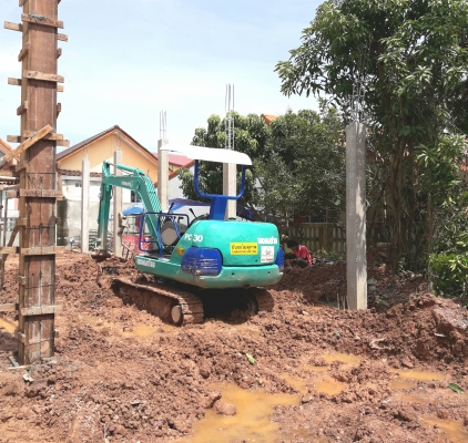 Komatsu pc30-7 พร้อมใช้คับ Komatsu pc30-7 พร้อมใช้คับ