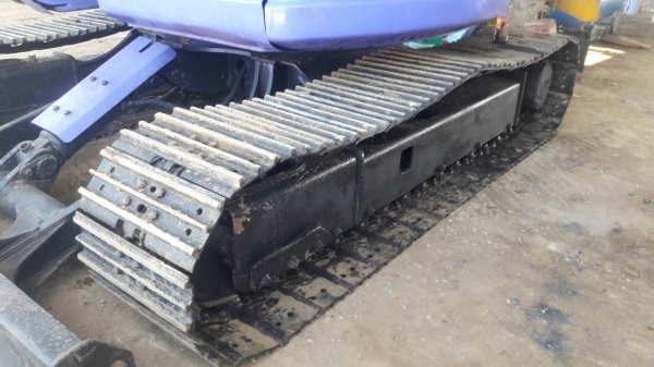 ขายรถขุด  KOMATSU รุ่น  PC50UU2E เครื่องยนต์  4D88 เก่านอก มีเอกสาร ปั้มนิ้ว/ คอนโทรลน้ำมัน  พร้อมใช้งาน ขายราคา  430,000 บาท