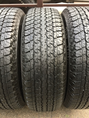 ยาง Bridgestone 245 70 16 กลางปี17 ดอกเต็ม ใช้ยาว ราคาไม่แพง