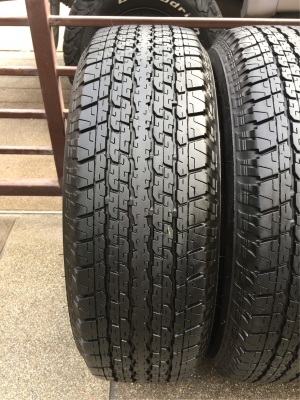 ยาง Bridgestone 245 70 16 กลางปี17 ดอกเต็ม ใช้ยาว ราคาไม่แพง