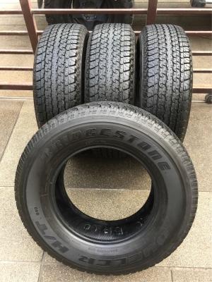 ยาง Bridgestone 245 70 16 กลางปี17 ดอกเต็ม ใช้ยาว ราคาไม่แพง