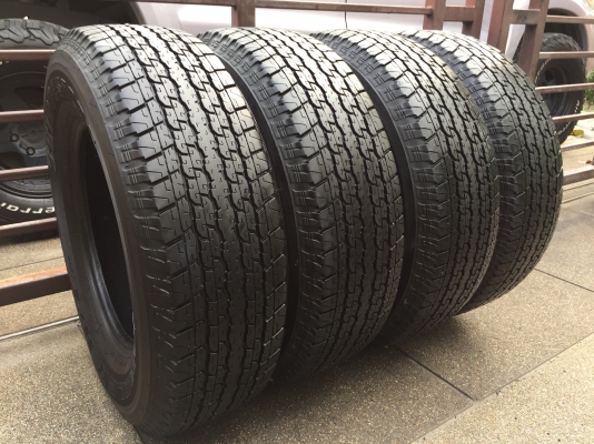 ยาง Bridgestone 245 70 16 กลางปี17 ดอกเต็ม ใช้ยาว ราคาไม่แพง